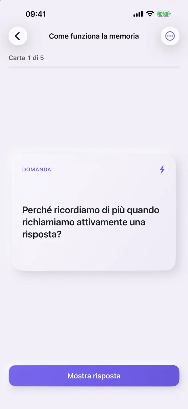 Flashcard di Quizel con una domanda e un pulsante per mostrare la risposta
